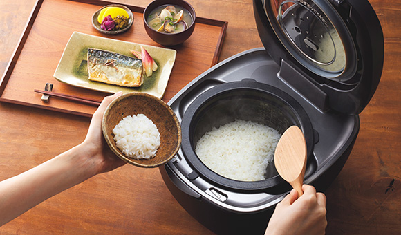 Special Rice Cooking Settings and Warming Technology (Image)