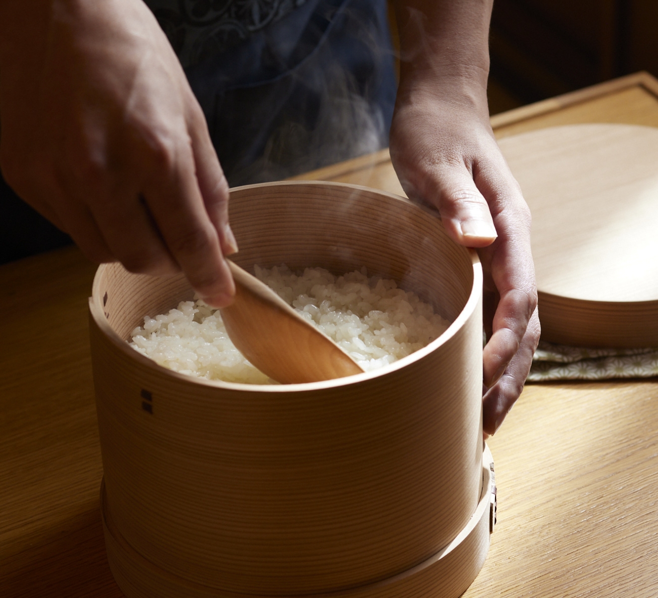 Rice bin humidity control