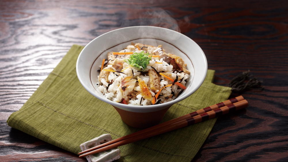 Rice mixed with grains with dried fish and hijiki