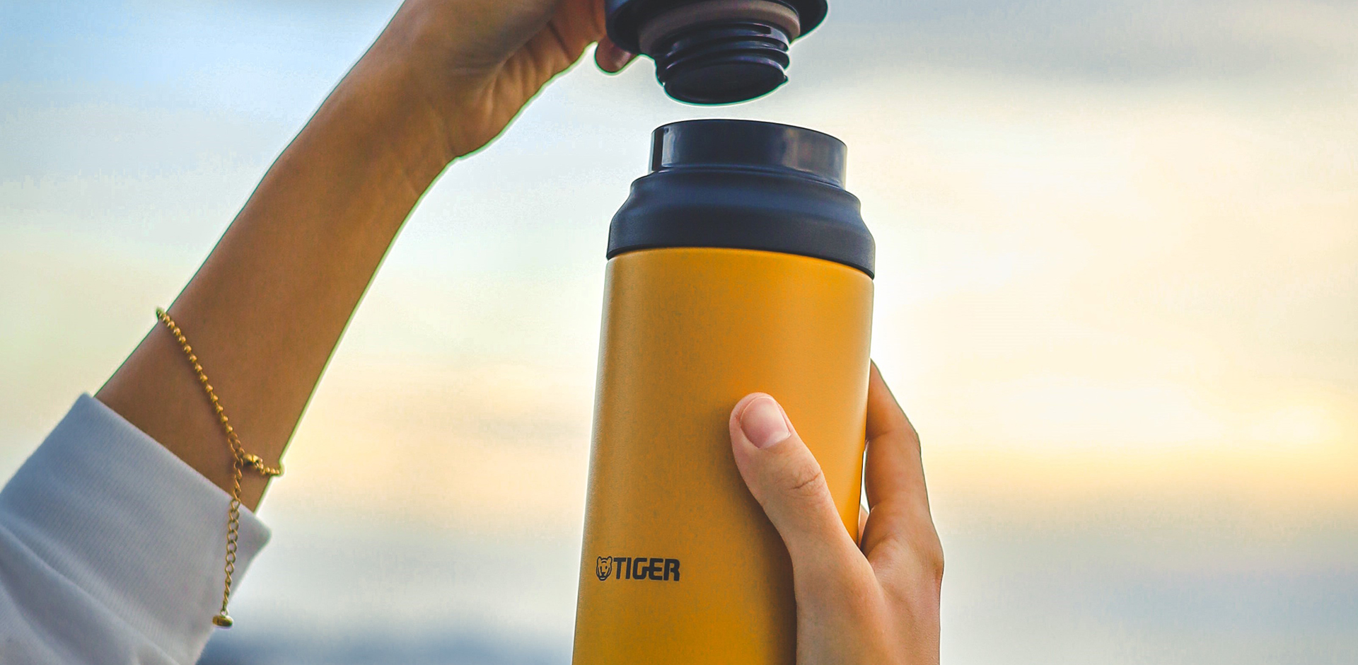 Vacuum Insulated Customizable Bottles MCZ series - Tiger-Corporation Vacuum Insulated Customizable Bottles MCZ series - Tiger-Corporation
