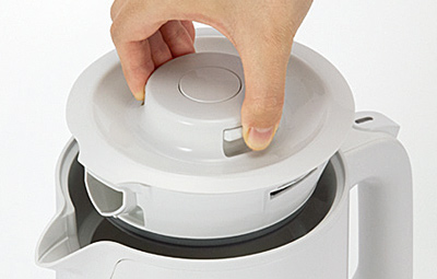One-touch detachable lid