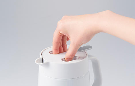 One-touch detachable lid (hold)