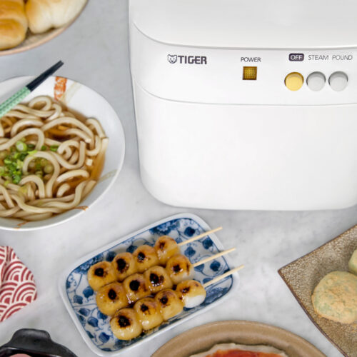  Customer reviews: Tiger Corporation SMJ-A18U 10-Cup Rice Cake Mochi  Maker