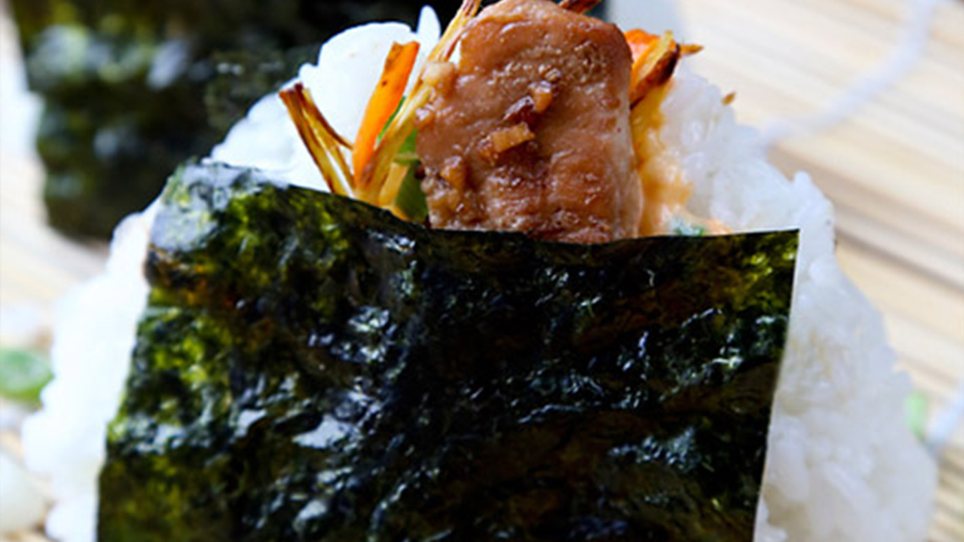 Ginger Chicken Onigiri With Spicy Mayo